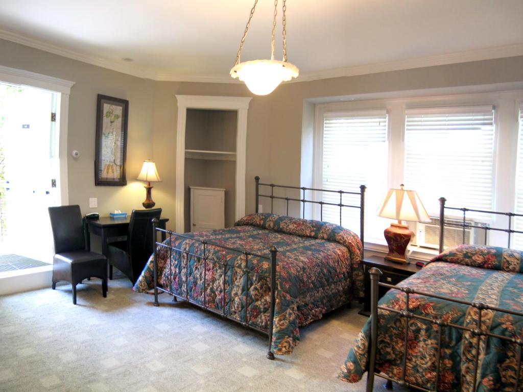 Longwood Inn بروكلاين المظهر الخارجي الصورة